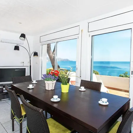 Holiday Home El Paraiso By Interhome * Llanca